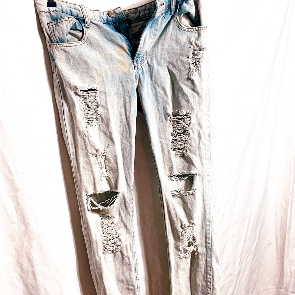 Cool ripped jeans size 31